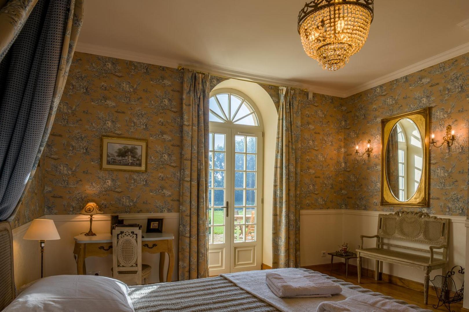 Вилла L'Orangerie Du Grand Jardin Conde-sur-Seulles Экстерьер фото