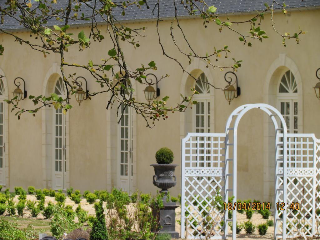 Вилла L'Orangerie Du Grand Jardin Conde-sur-Seulles Экстерьер фото