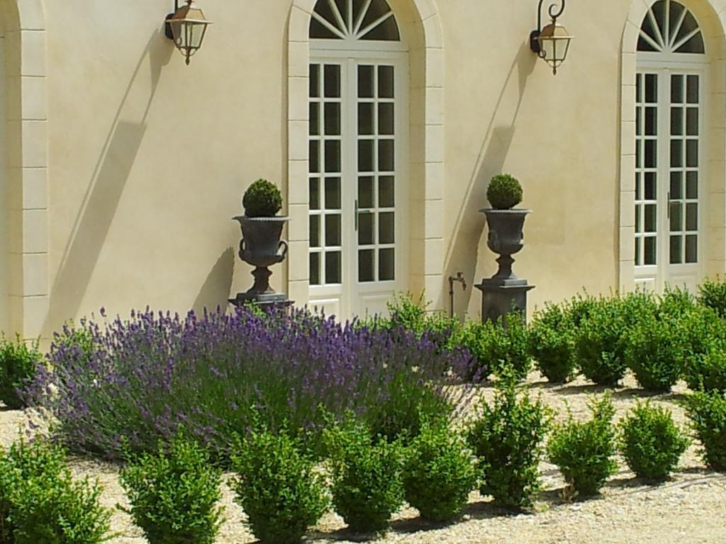 Вилла L'Orangerie Du Grand Jardin Conde-sur-Seulles Экстерьер фото